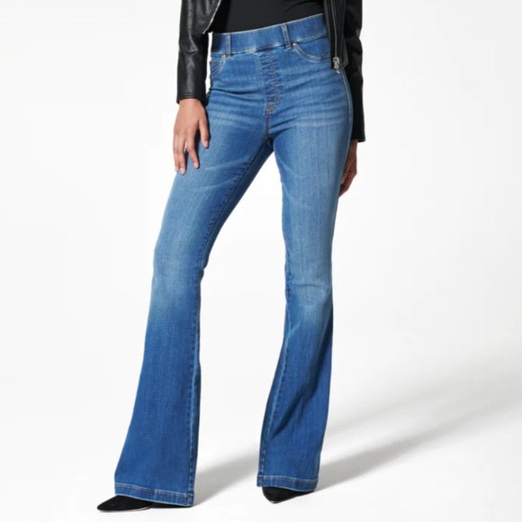 Spanx Flare Jeans in Vintage Indigo Size L - Picture 1 of 9